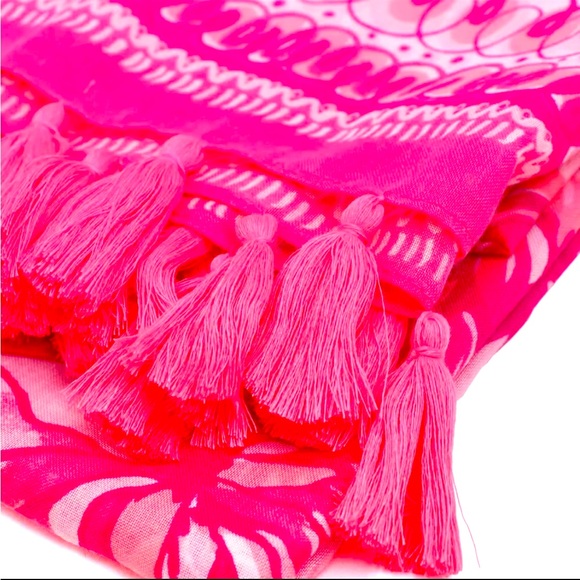 RARE LILLY PULITZER RESORT
SCARF WRAP LILLIAN
OVERSIZED BLANKET
ENGINEERED - Picture 6 of 10